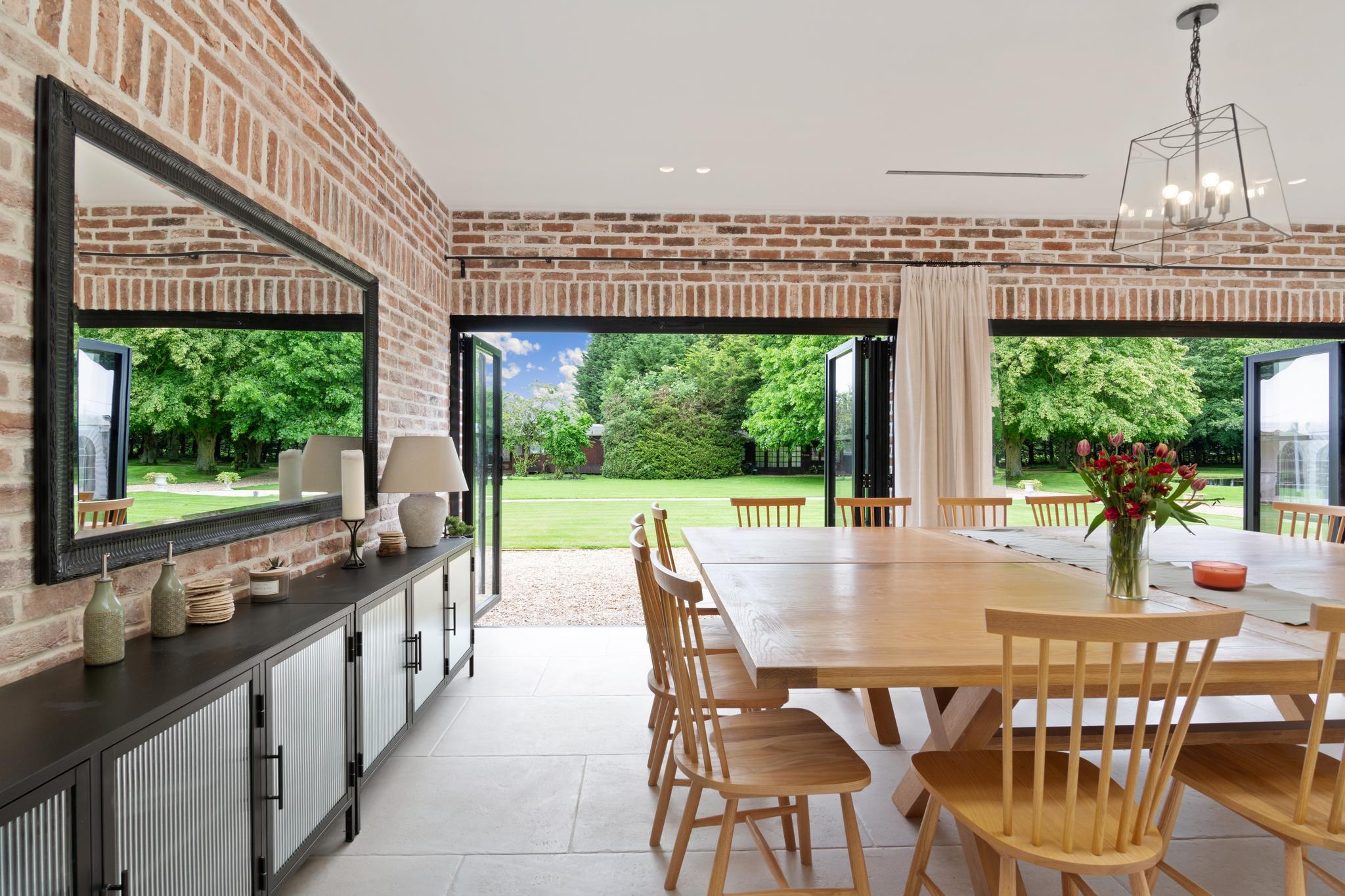 The Manor at Minstrel Court6